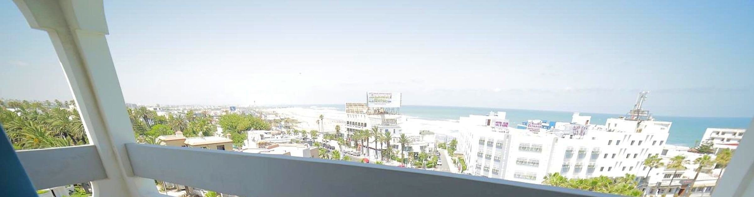 Depuis un balcon côté boulevard, étage supérieur.