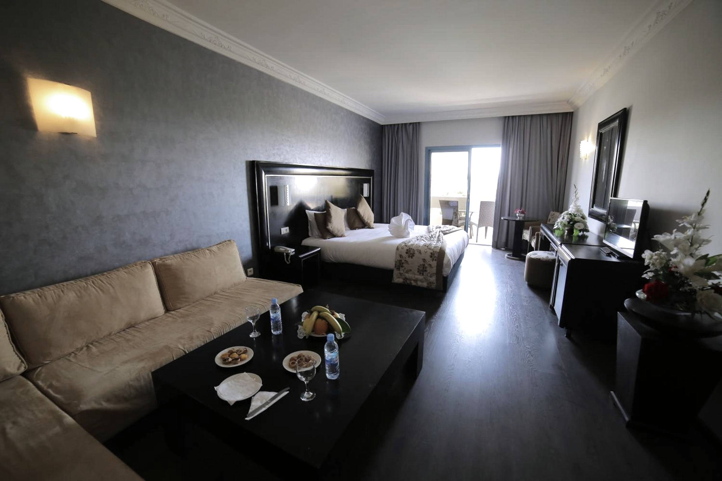 Salon de suite, chambre en enfilade
